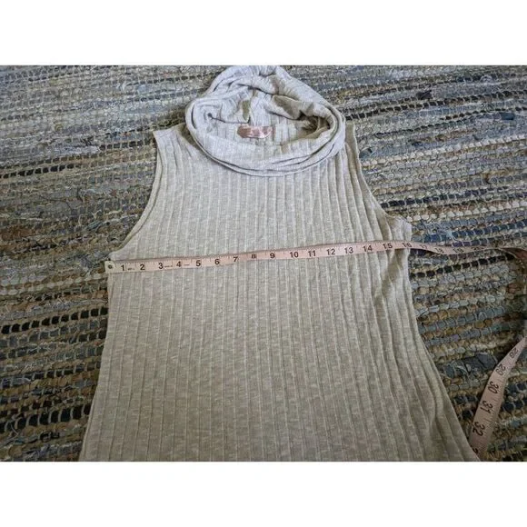 Cowl Neck M Sleeveless Beige Ribbed Knit Tank Top Pullover Stretch Quiet Luxury - Picture 6 of 7